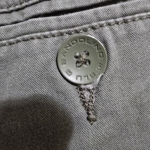 Bandolino Men's Olive Shorts - Picture 4 of 13